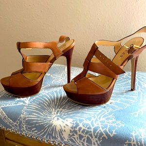 Guess platform high heels size 6.5.